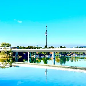 Ursula Rose Collection An Der Donau Vienna